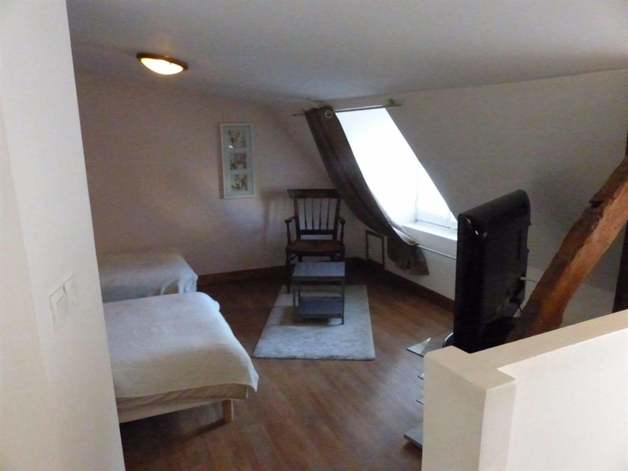 Chambre D'Hotes Logis De Saint Jean Bayeux Luaran gambar