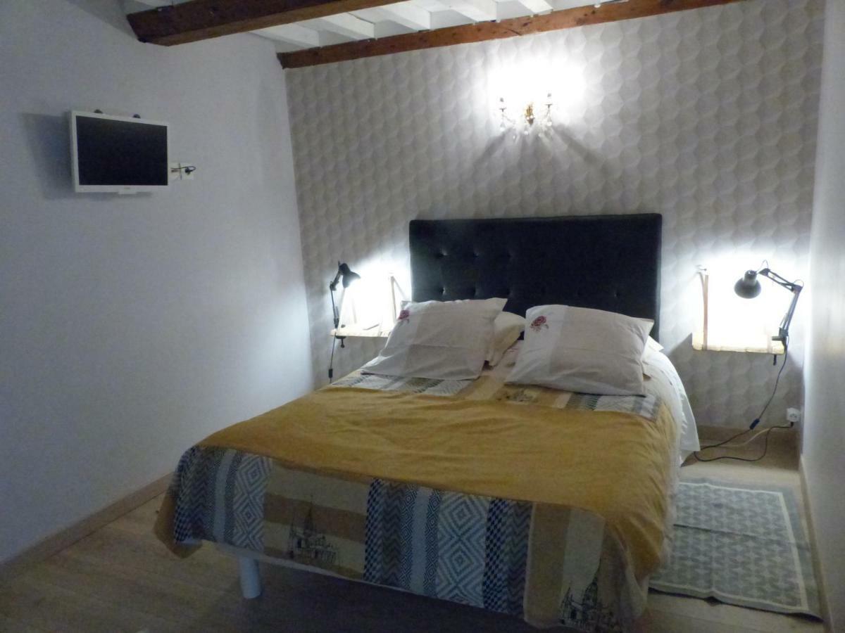 Chambre D'Hotes Logis De Saint Jean Bayeux Luaran gambar